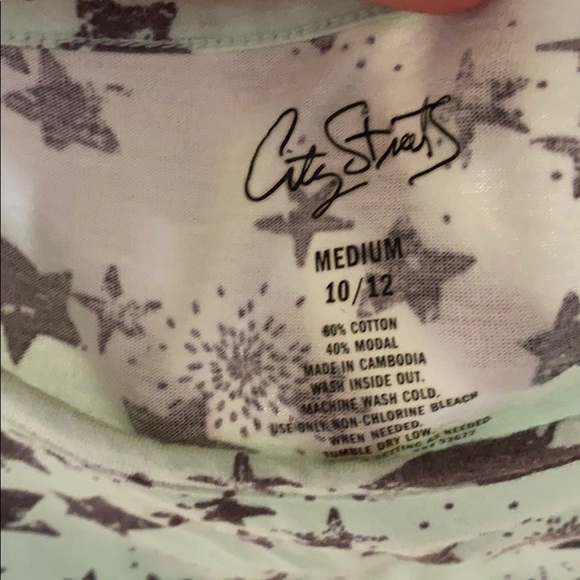 This is a super cute star pattern dress! - Picture 2 of 2